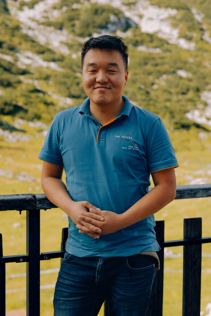 Pasang (Juniorchef und Geschäftsführer)