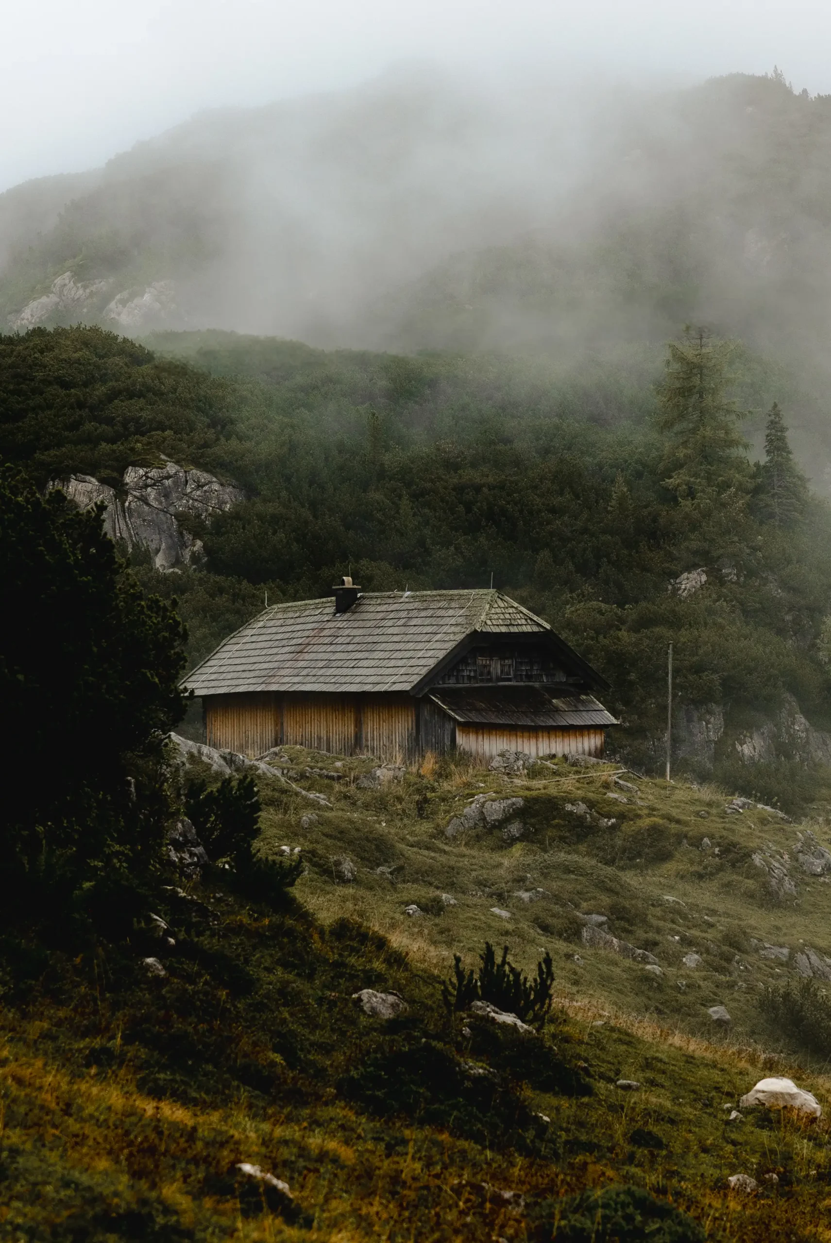 Mystische Nebellandschaft auf dem Dachsteingebirge